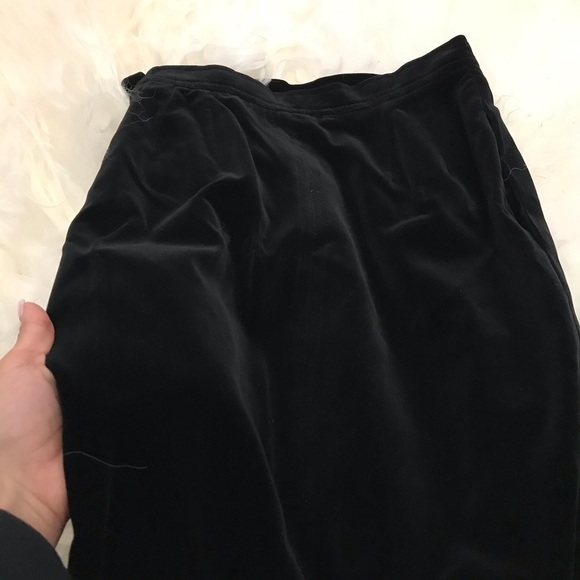 Yves Saint Laurent velvet A-line skirt - Picture 5 of 7